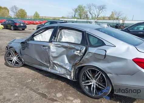 2022 Honda Accord Touring from USA, damaged, VIN 1HGCV2F95NA013734